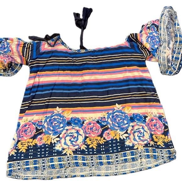 Floral Striped Off-Shoulder Top NWT Size Medium - Picture 2 of 2